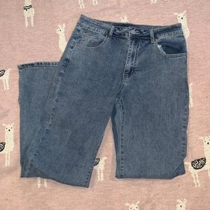 TRENDY NEVER WORN Wide-legged Flare Jeans